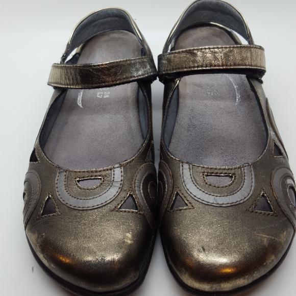 tommy hilfiger 85 shoes